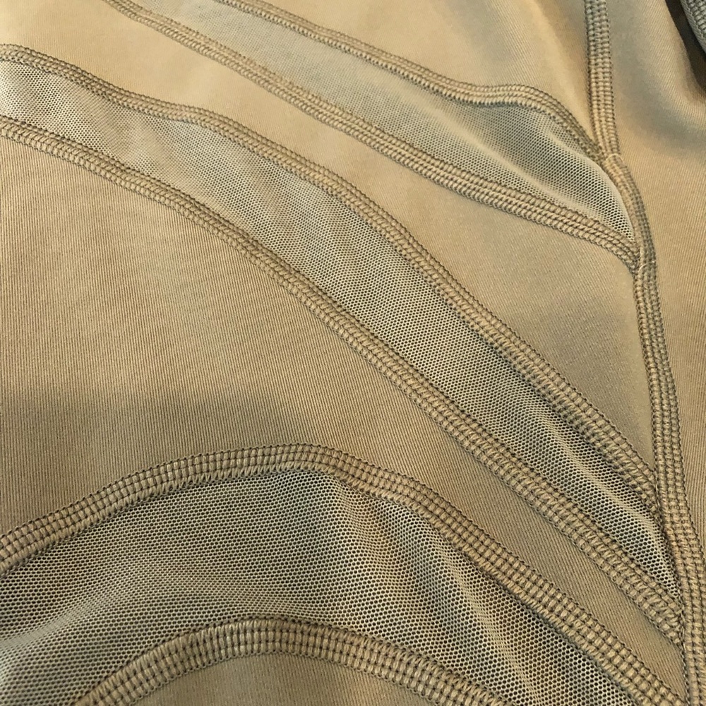 lululemon high rise tight - Picture 2 of 3